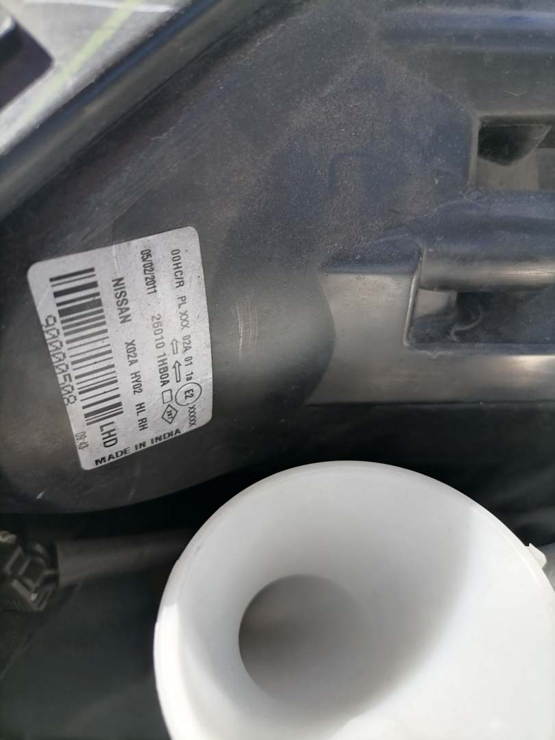 Nissan Micra K13 original Scheinwerfer vorn rechts Halogen Bj.2011